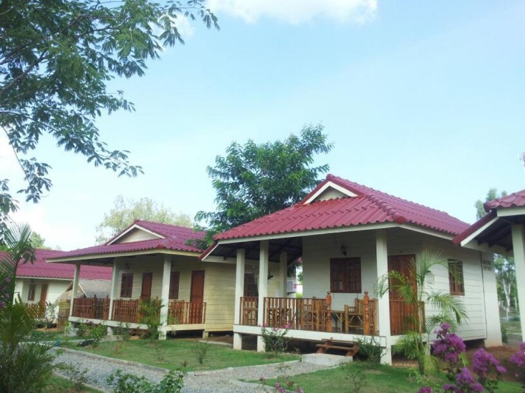 Smile Resort Mae Rim Habitación foto