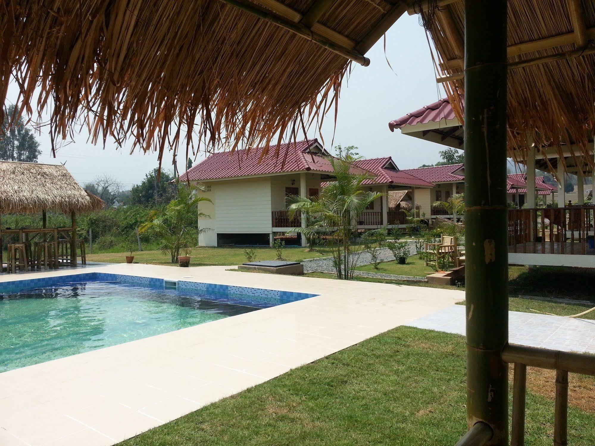 Smile Resort Mae Rim Exterior foto