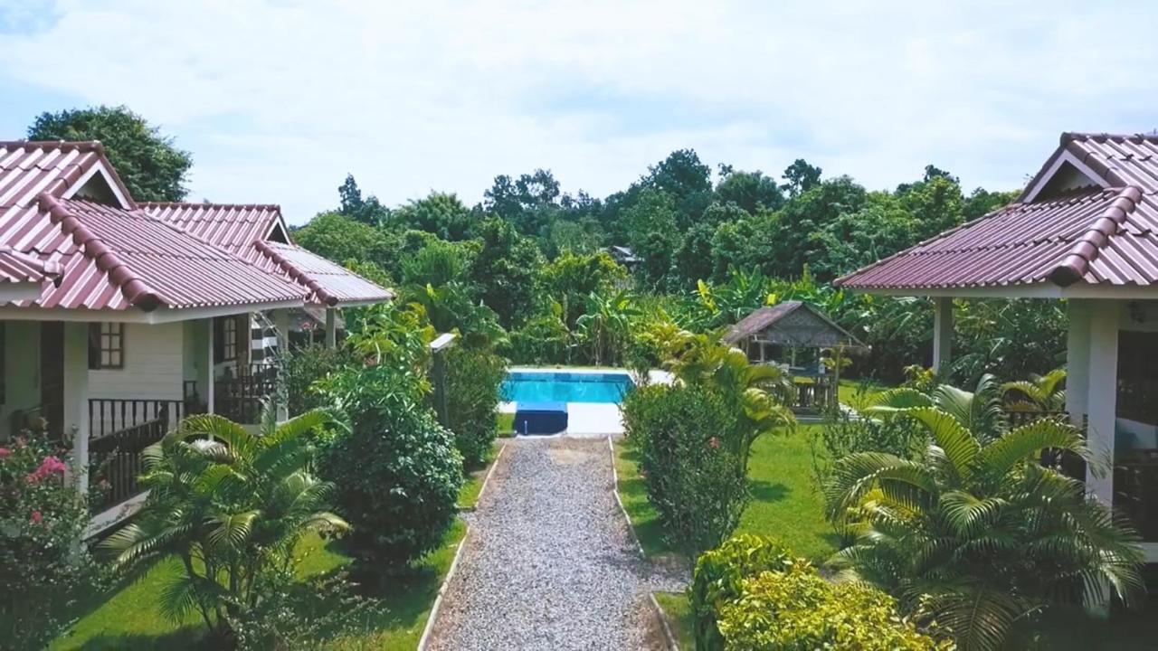 Smile Resort Mae Rim Exterior foto